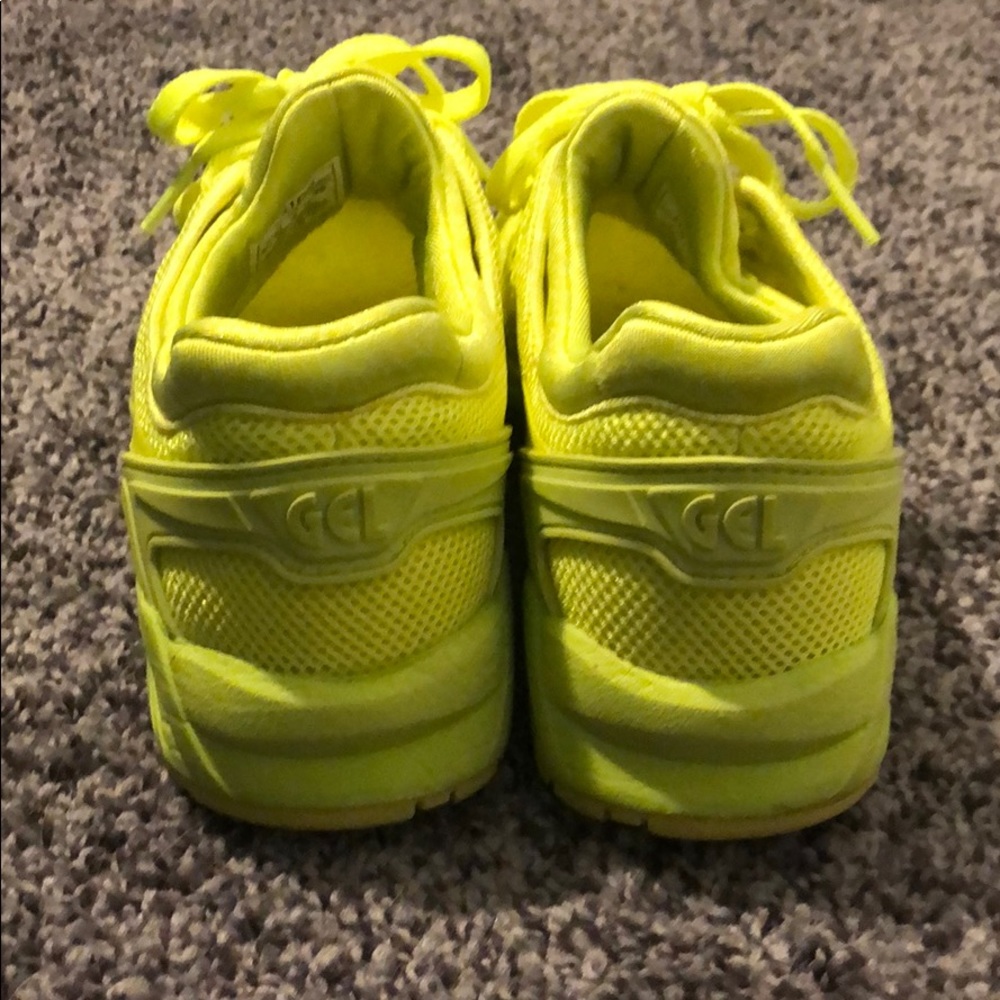 4y ASICS - Picture 4 of 4